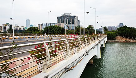 桥梁护栏